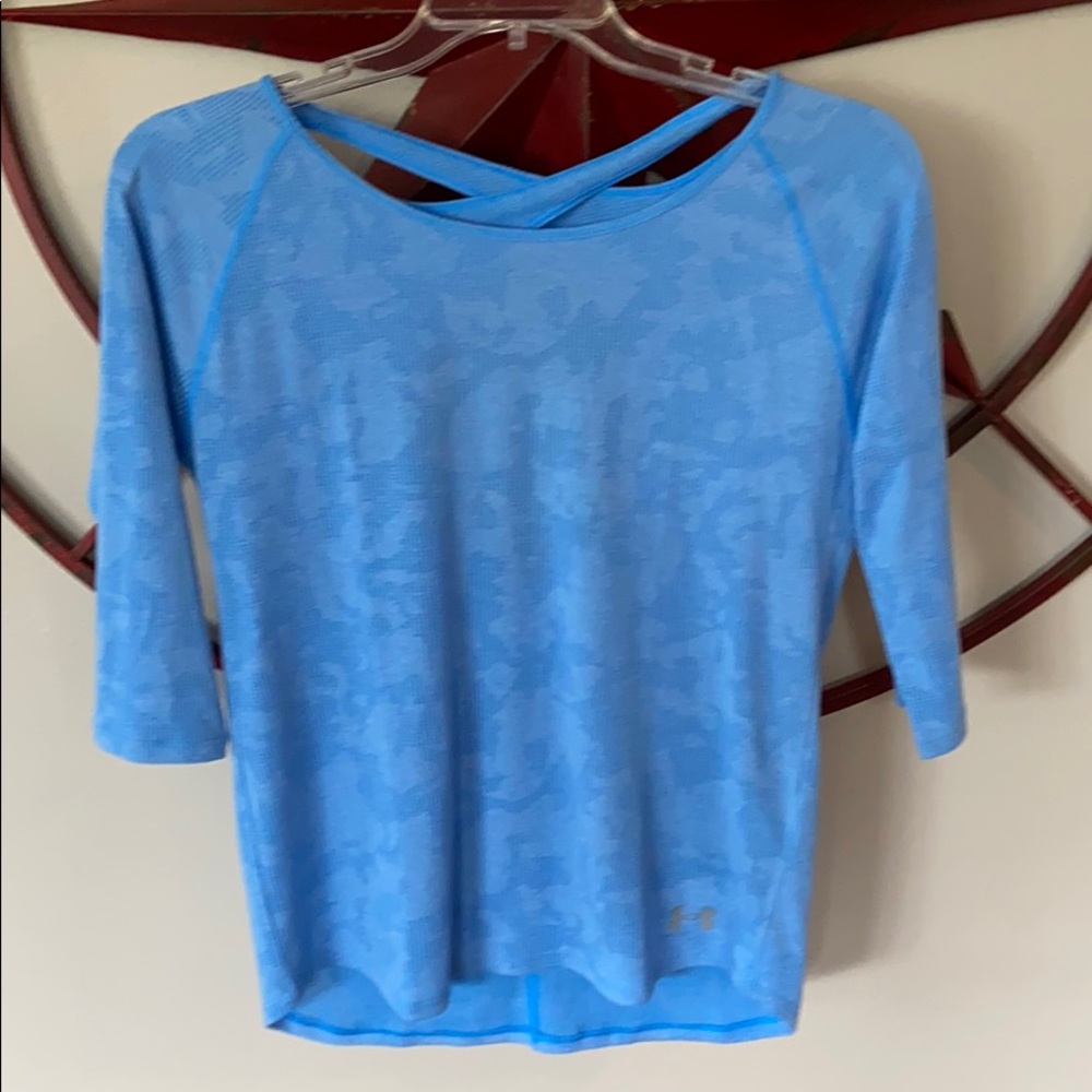 Under armor breathable active shirt